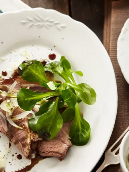 Salat von der Rinderbrust mit Kürbikernöl
