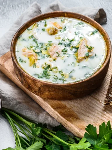 Kalte Gurken-Joghurt-Suppe