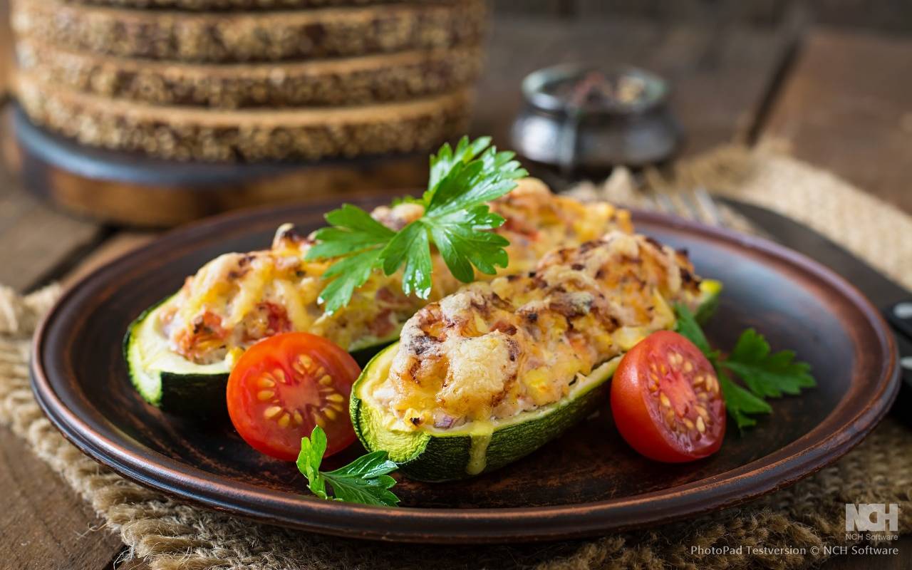 gefüllte Zucchini nach Omas Art | Rezeptheft.at gefüllte Zucchini nach Omas Art