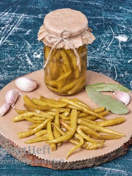 Eingelegte Pfefferoni